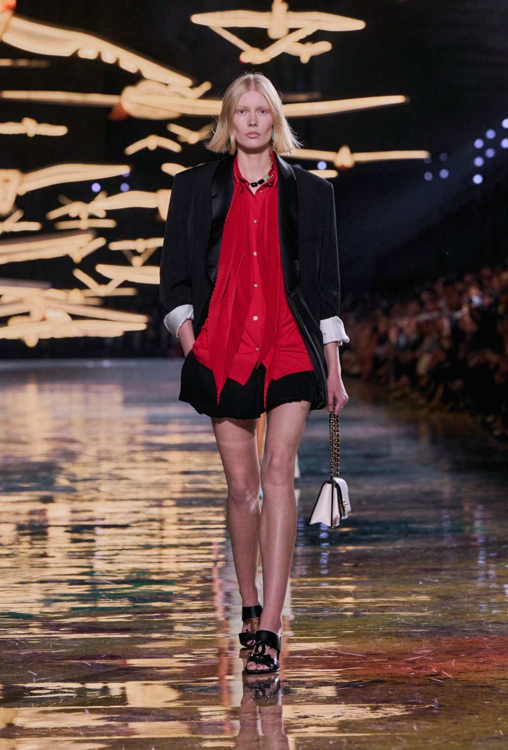 Chanel revisita y reedita sus propias eras para SS27