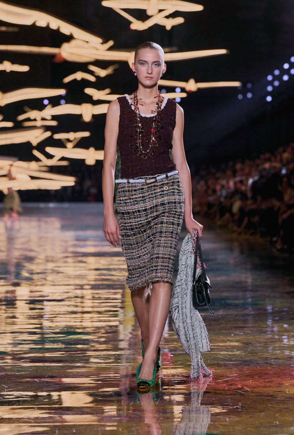 Chanel revisita y reedita sus propias eras para SS27