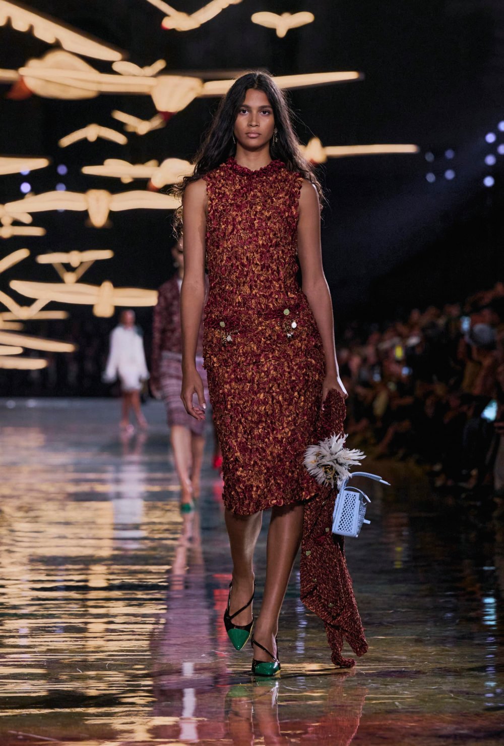 Chanel revisita y reedita sus propias eras para SS27