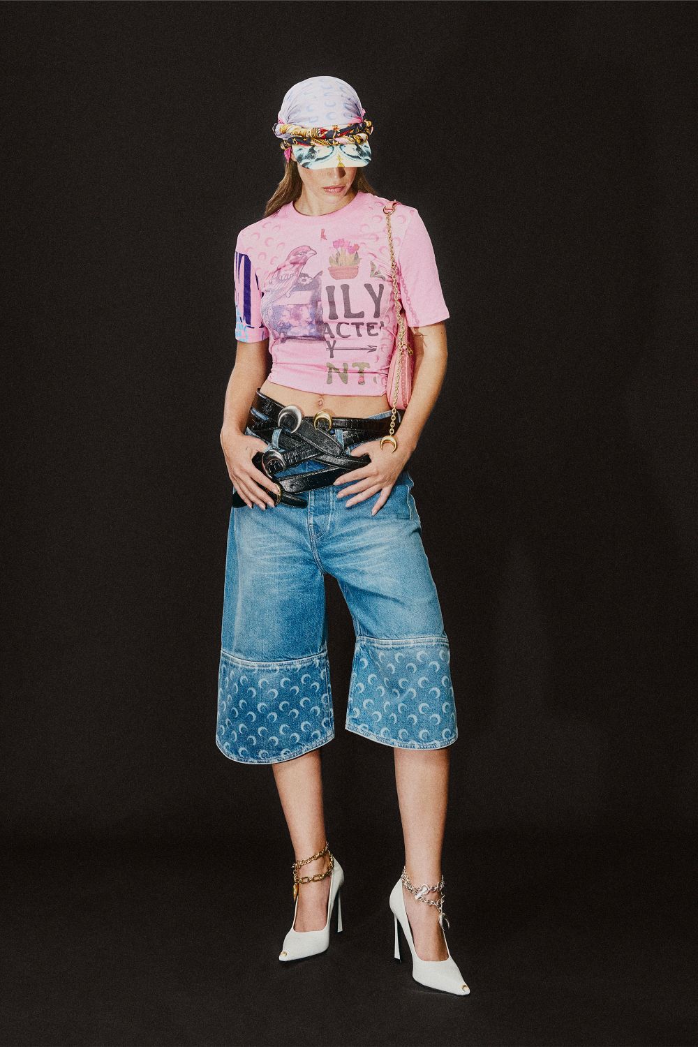 Marine Serre SS27 lleva su universo grunge a los años 80