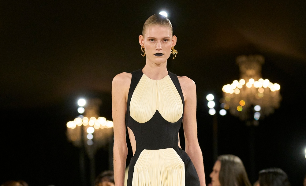 Schiaparelli SS27: surrealismo para después de medianoche
