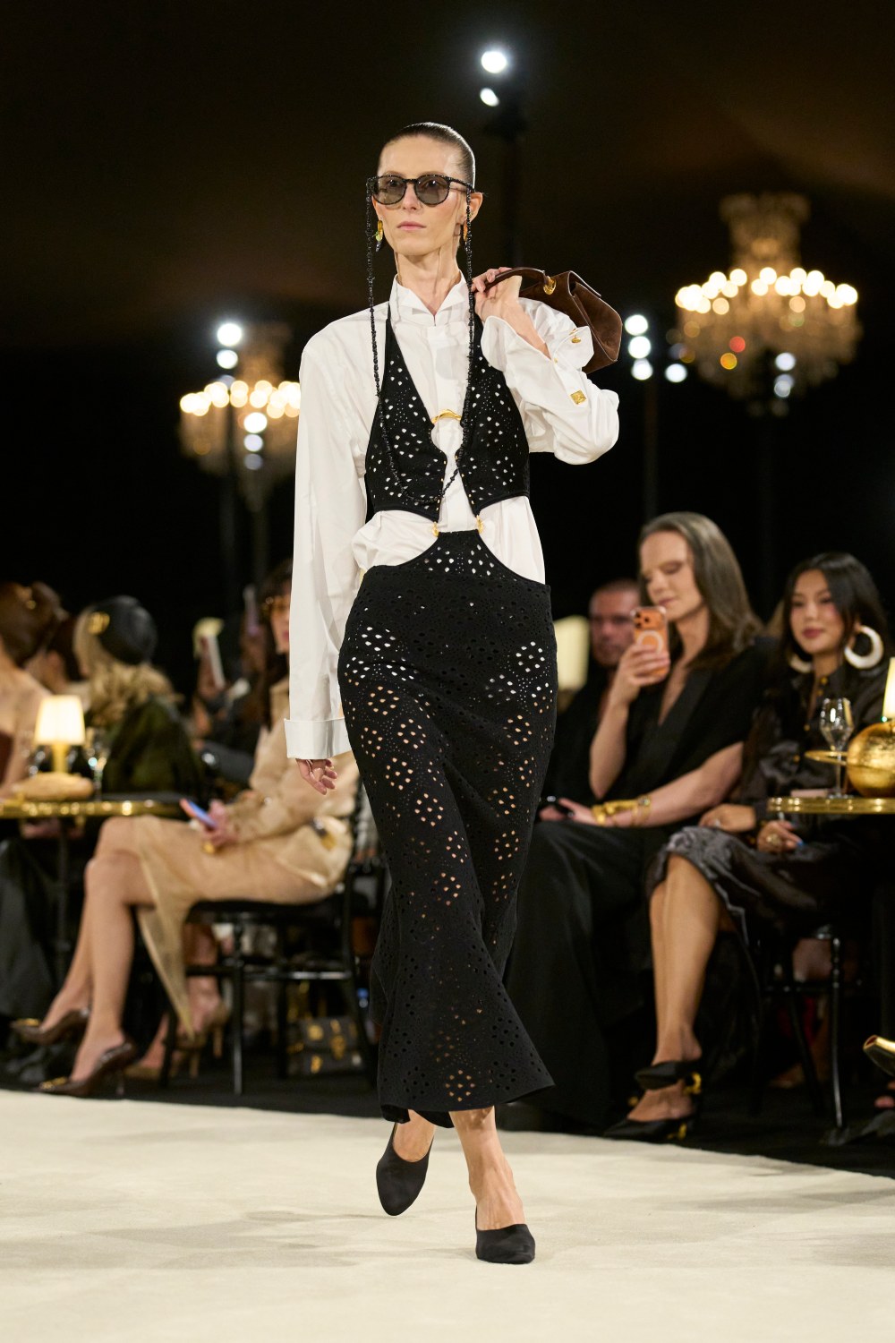 Schiaparelli SS27: surrealismo para después de medianoche