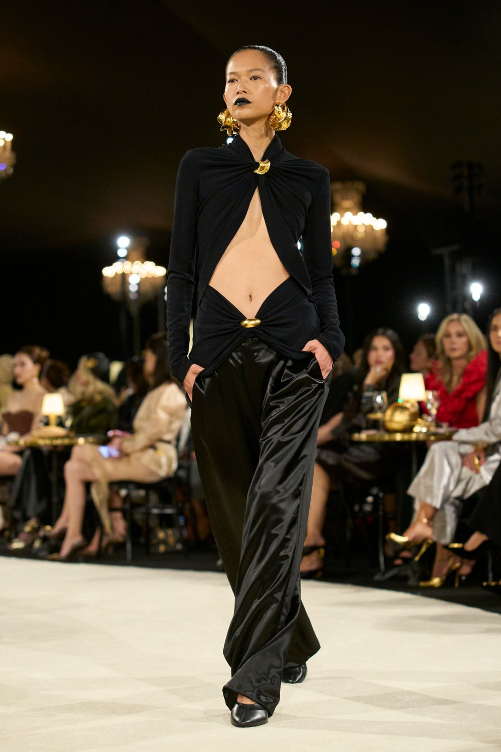 Schiaparelli SS27: surrealismo para después de medianoche