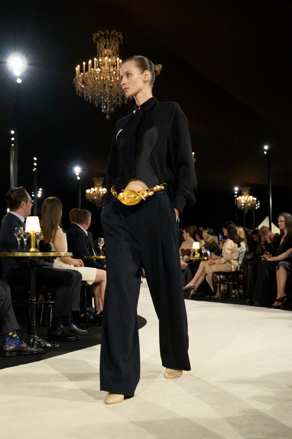Schiaparelli SS27: surrealismo para después de medianoche