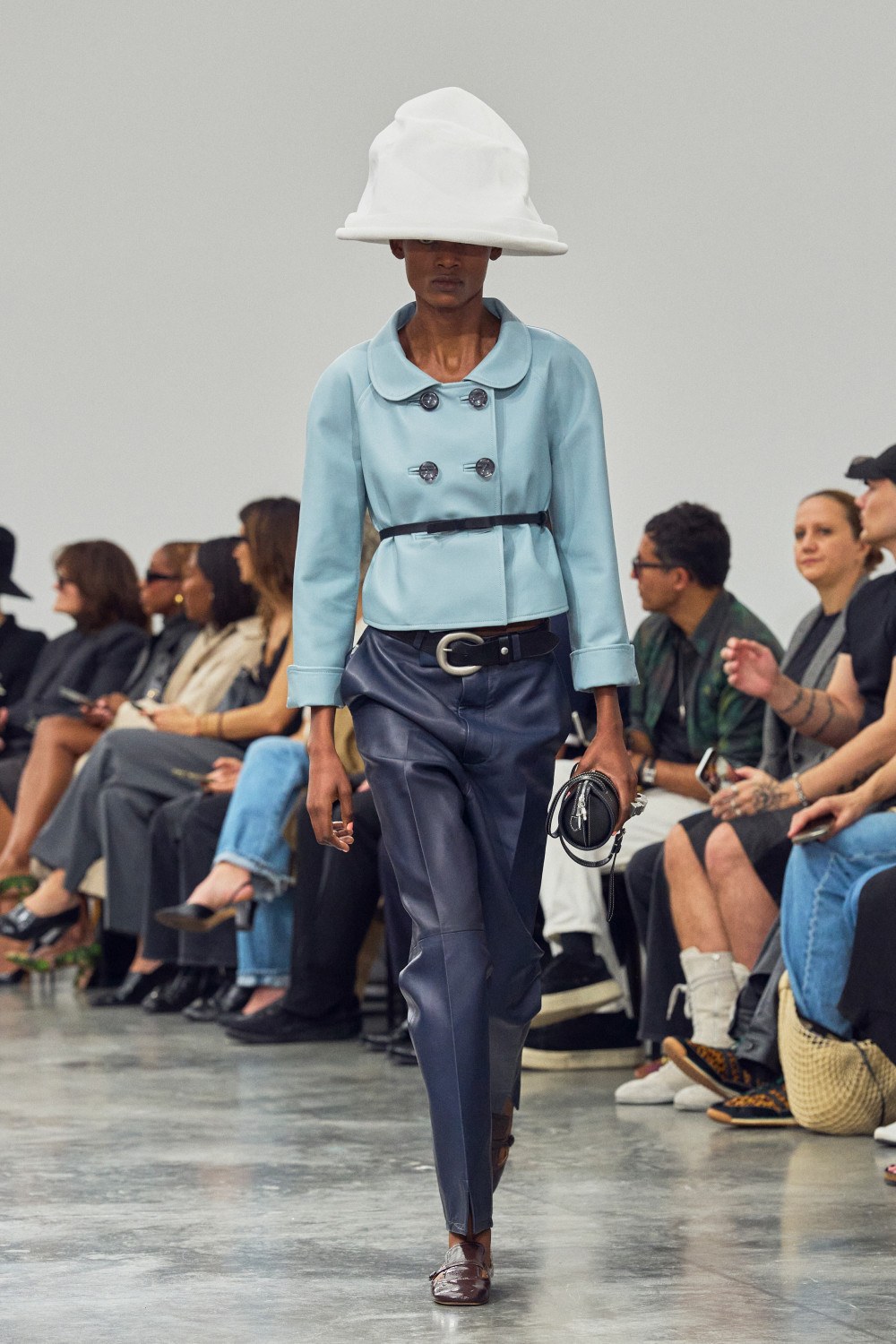 Drew Henry nos presenta un Courrèges más naif con su debut
