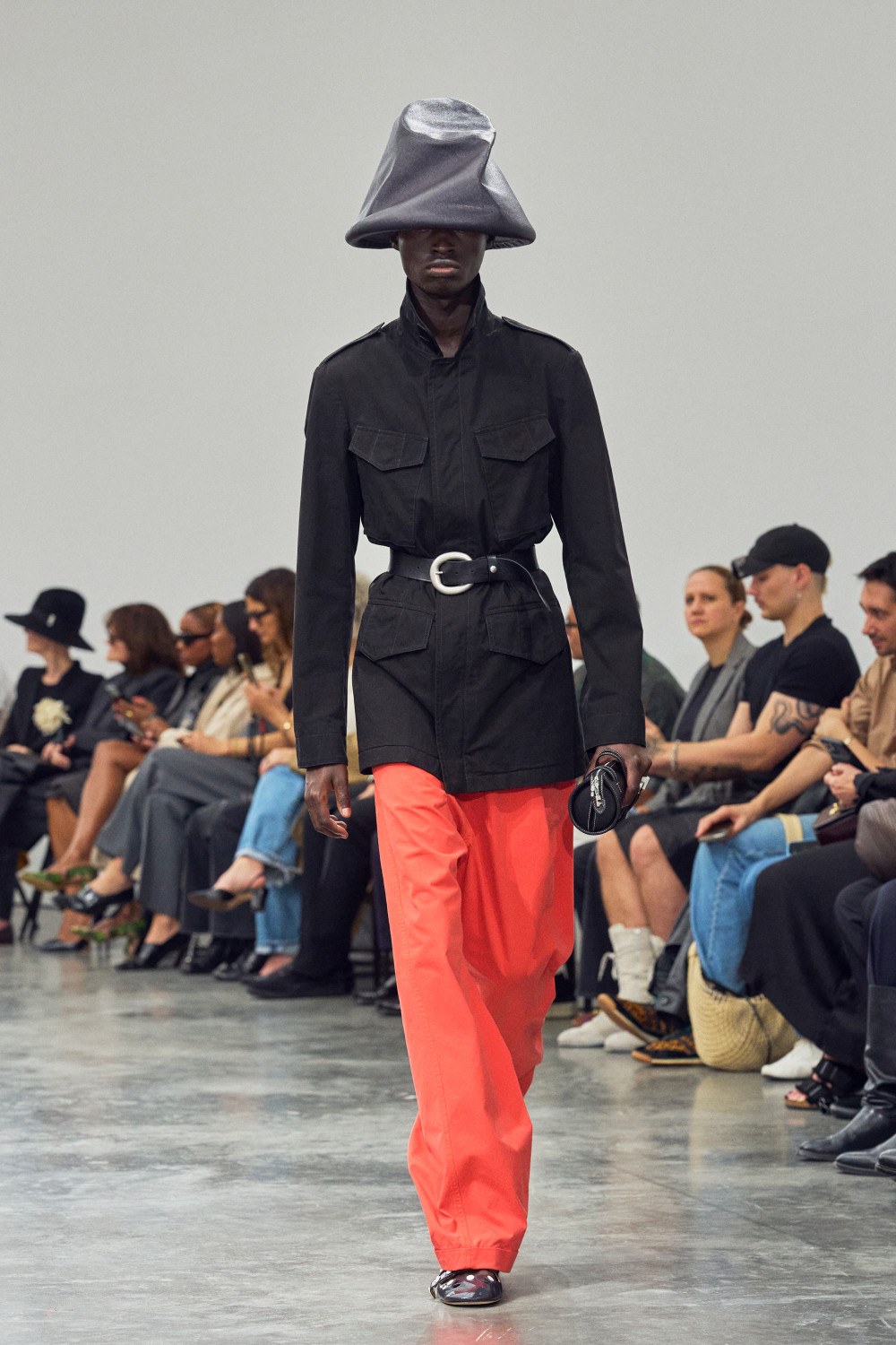 Drew Henry nos presenta un Courrèges más naif con su debut