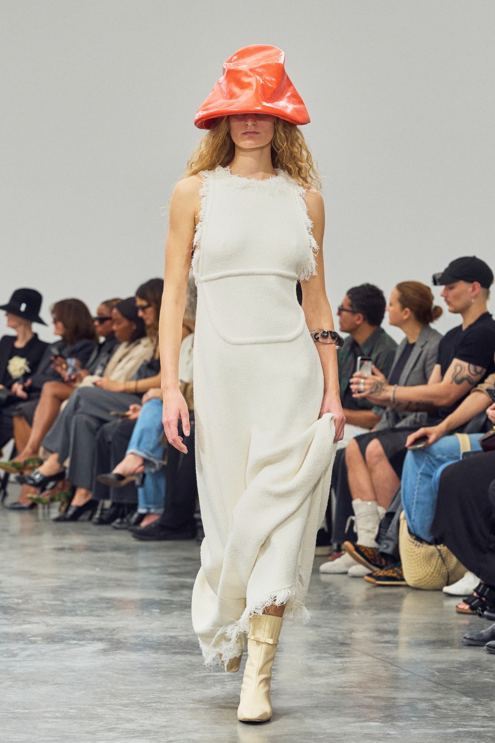 Drew Henry nos presenta un Courrèges más naif con su debut
