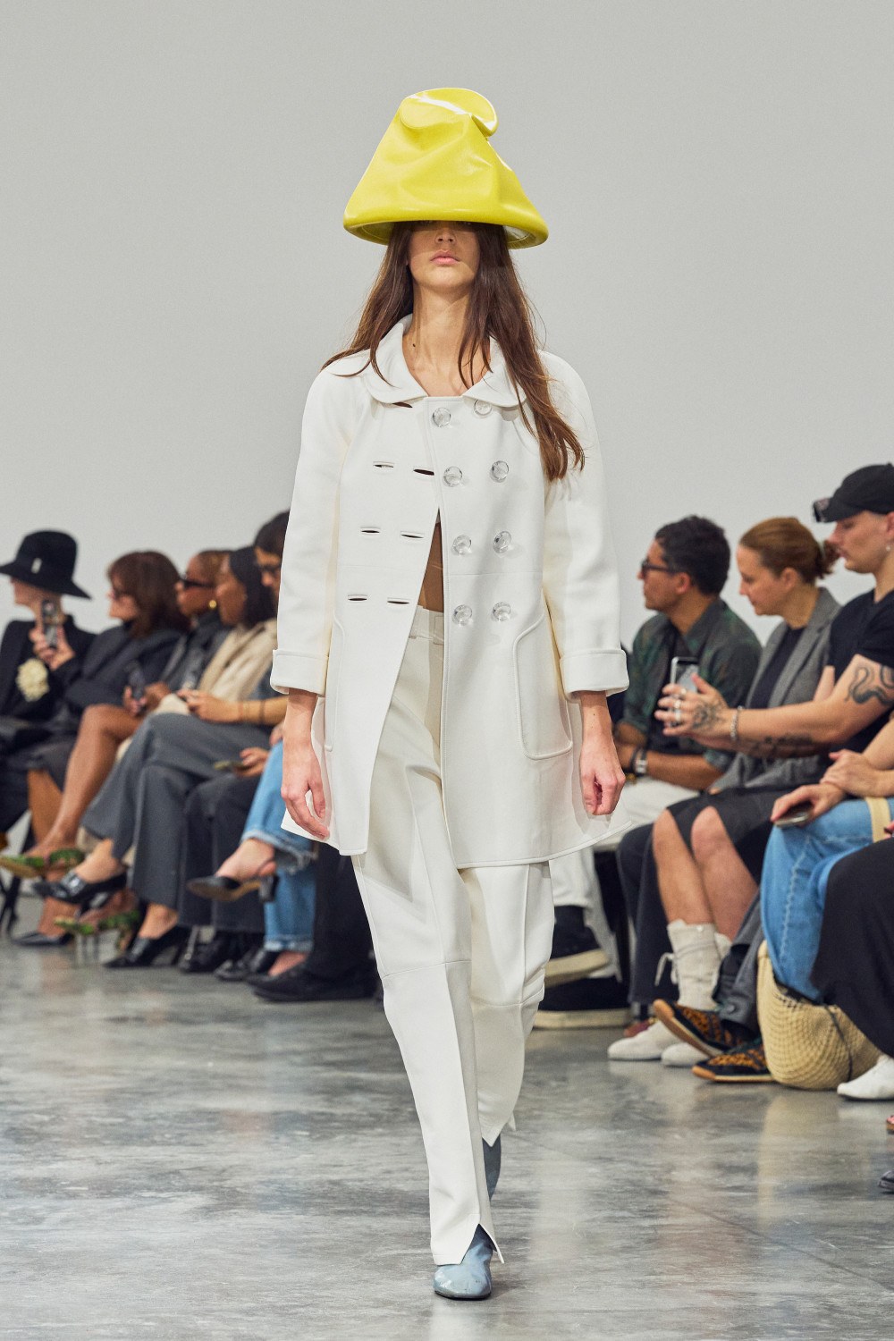 Drew Henry nos presenta un Courrèges más naif con su debut