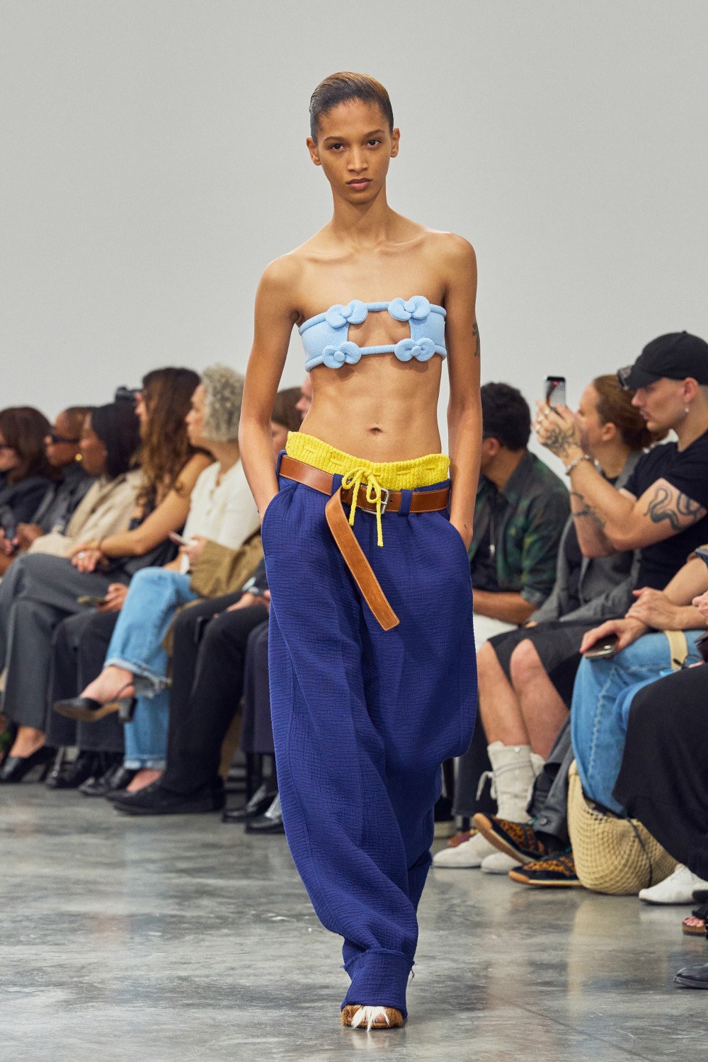 Drew Henry nos presenta un Courrèges más naif con su debut