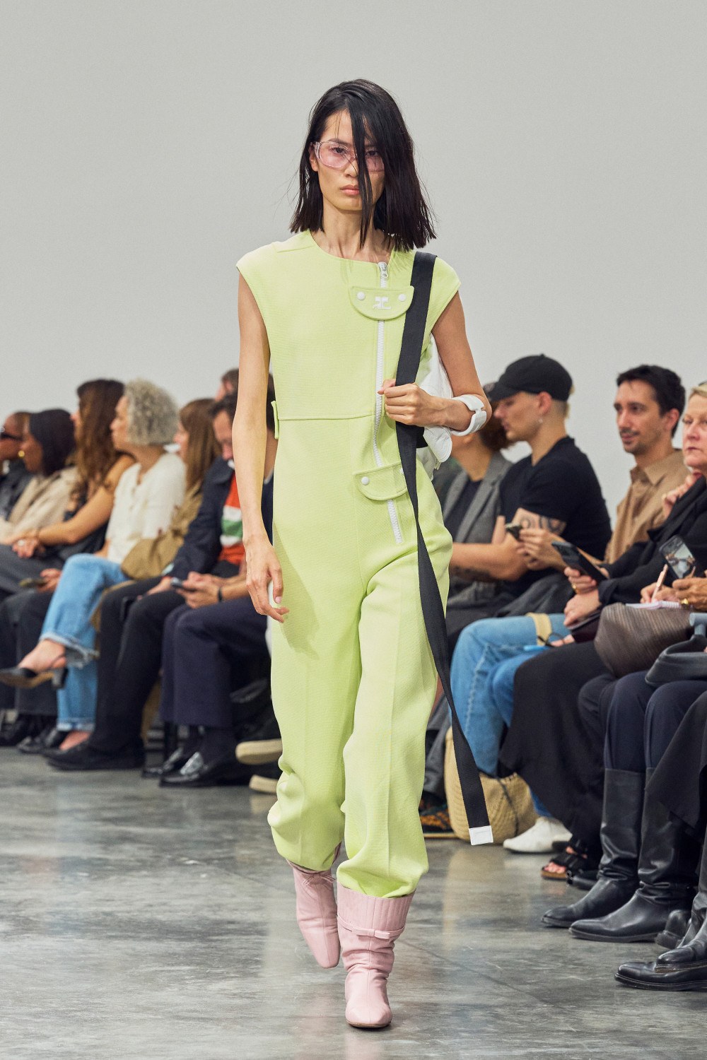 Drew Henry nos presenta un Courrèges más naif con su debut
