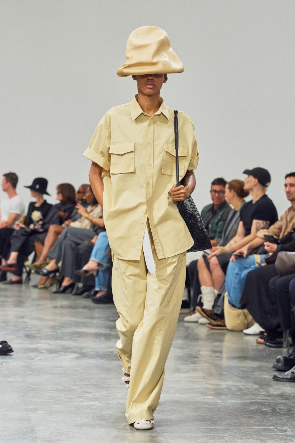 Drew Henry nos presenta un Courrèges más naif con su debut