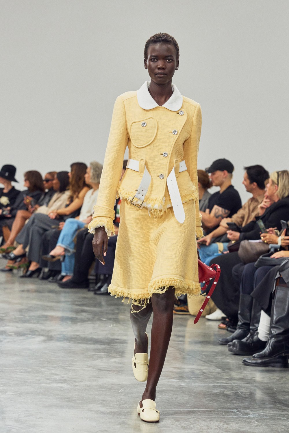 Drew Henry nos presenta un Courrèges más naif con su debut