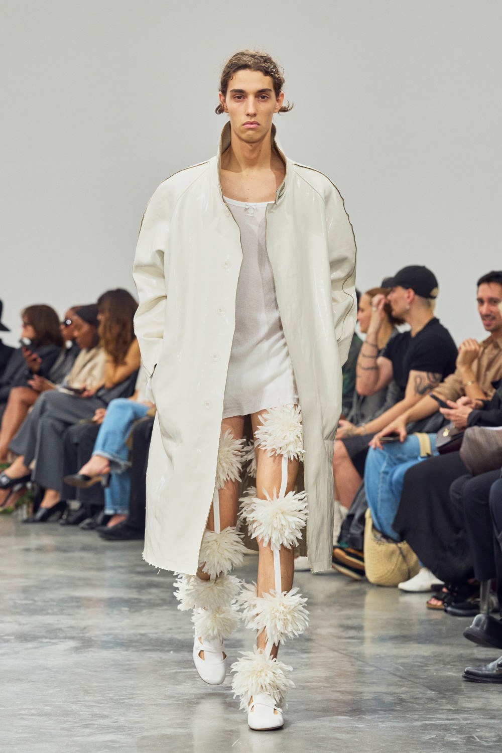 Drew Henry nos presenta un Courrèges más naif con su debut