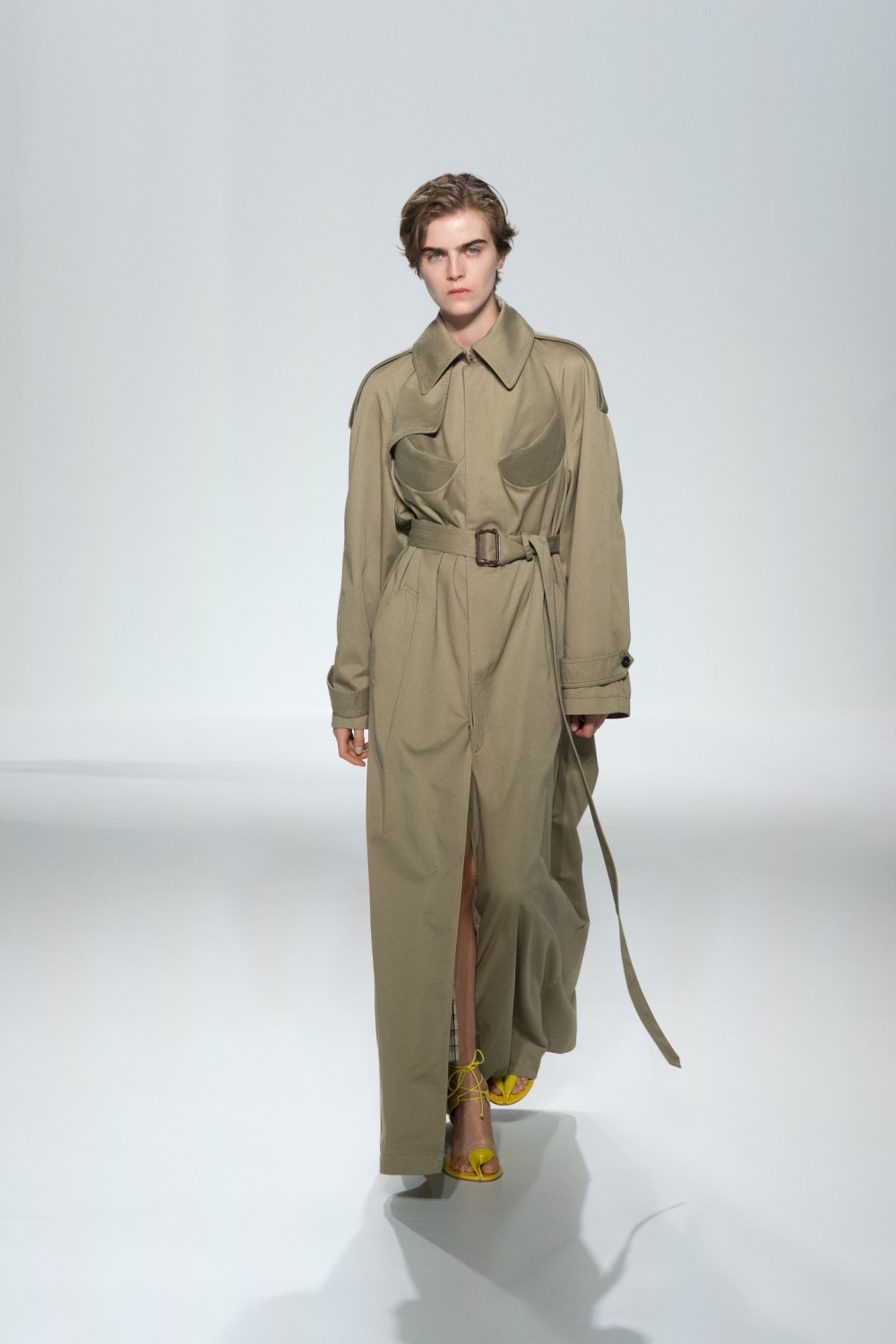 Jean Paul Gaultier SS27 o cómo cambiar la ropa convencional