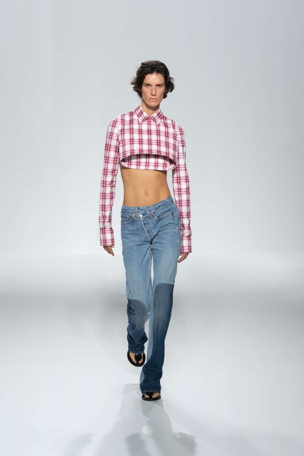 Jean Paul Gaultier SS27 o cómo cambiar la ropa convencional