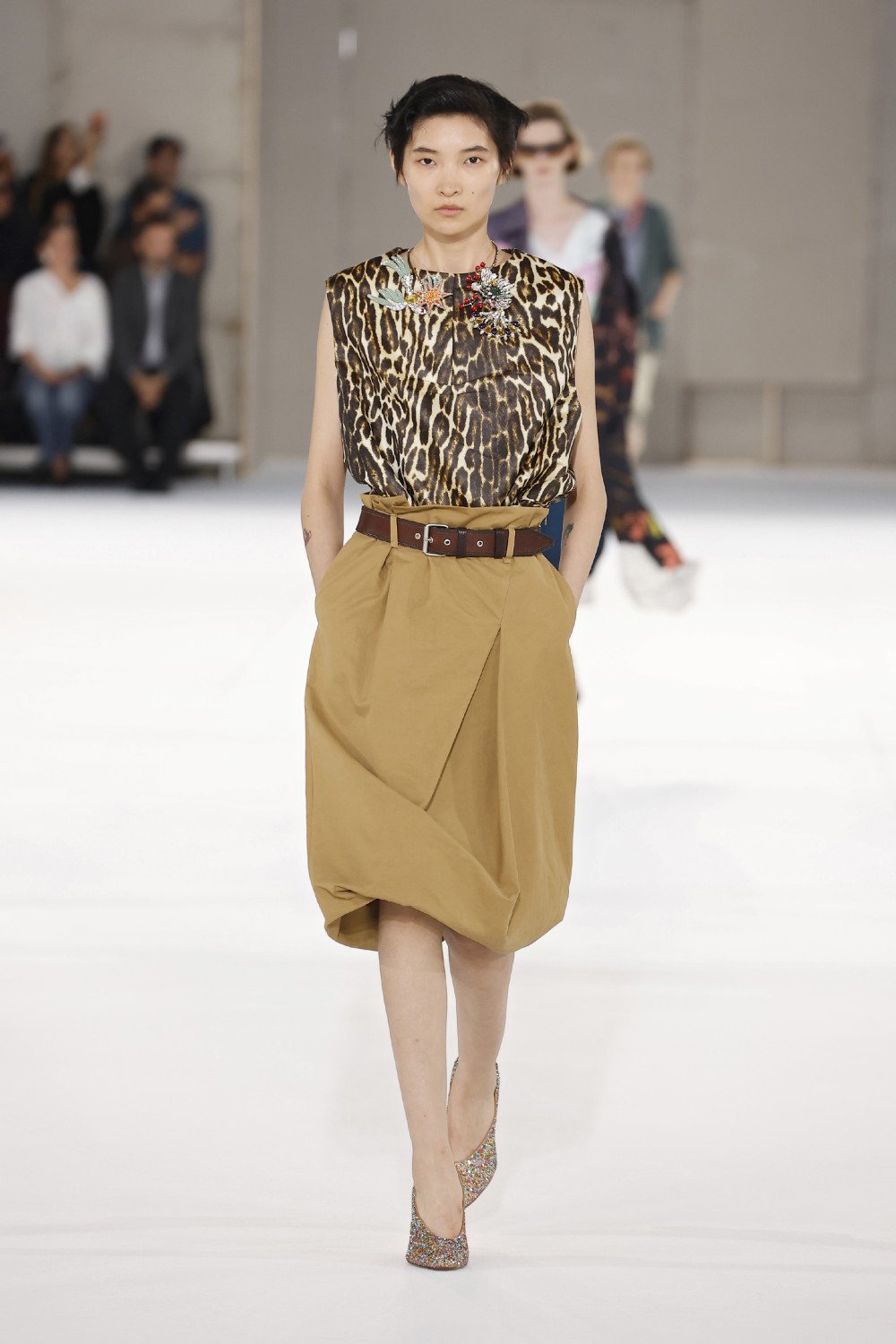 Dries Van Noten SS27: no es New Look, es New Glamour