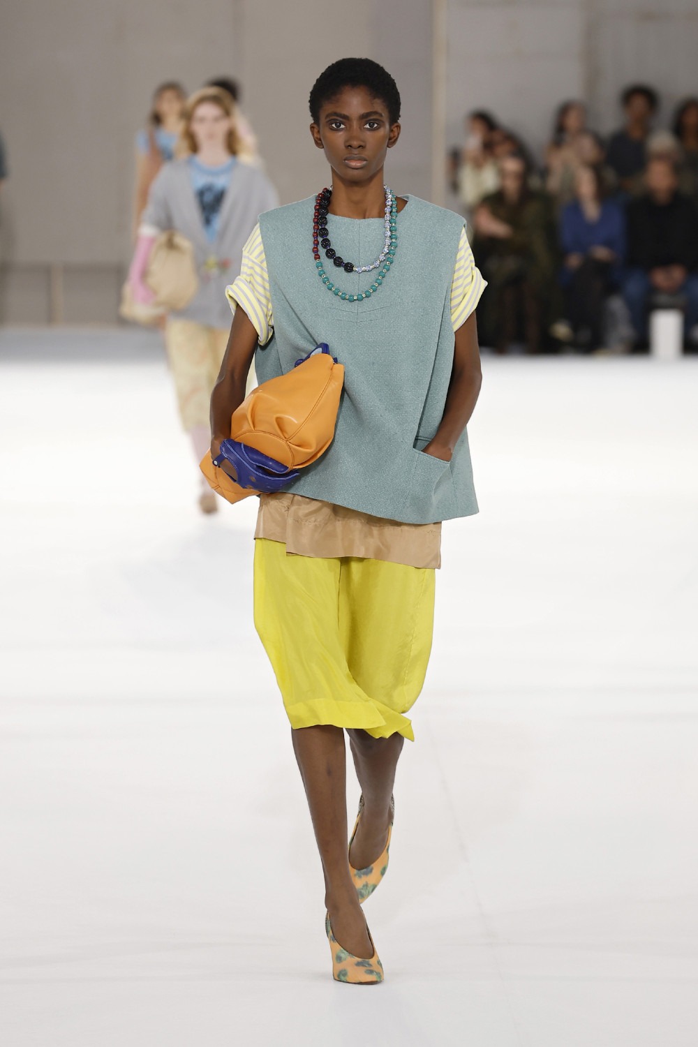 Dries Van Noten SS27: no es New Look, es New Glamour