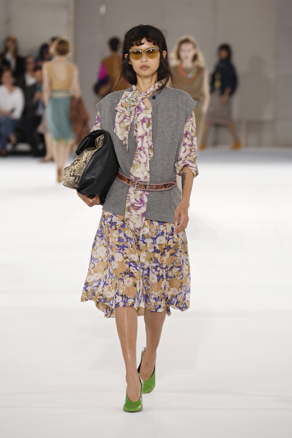 Dries Van Noten SS27: no es New Look, es New Glamour