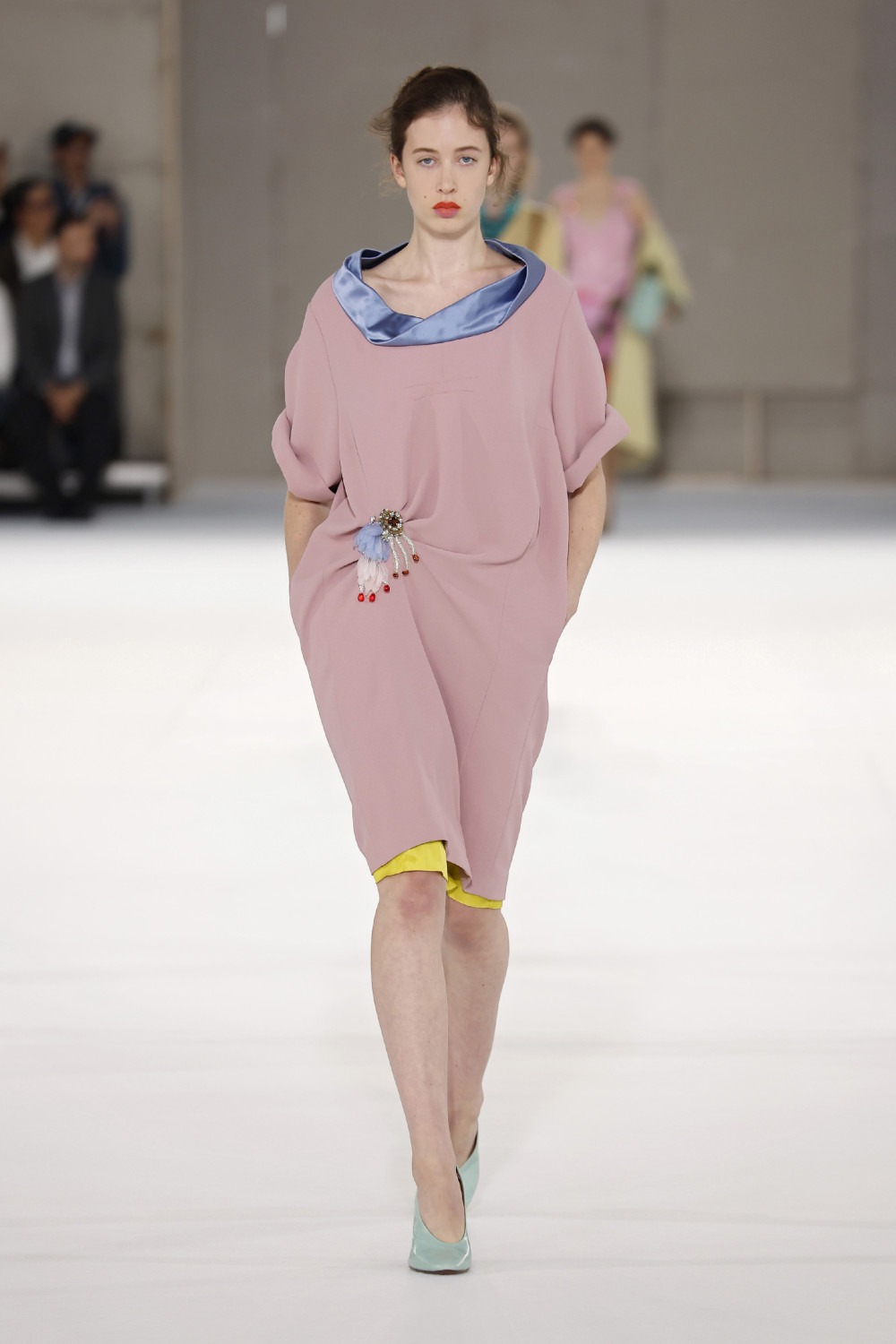 Dries Van Noten SS27: no es New Look, es New Glamour