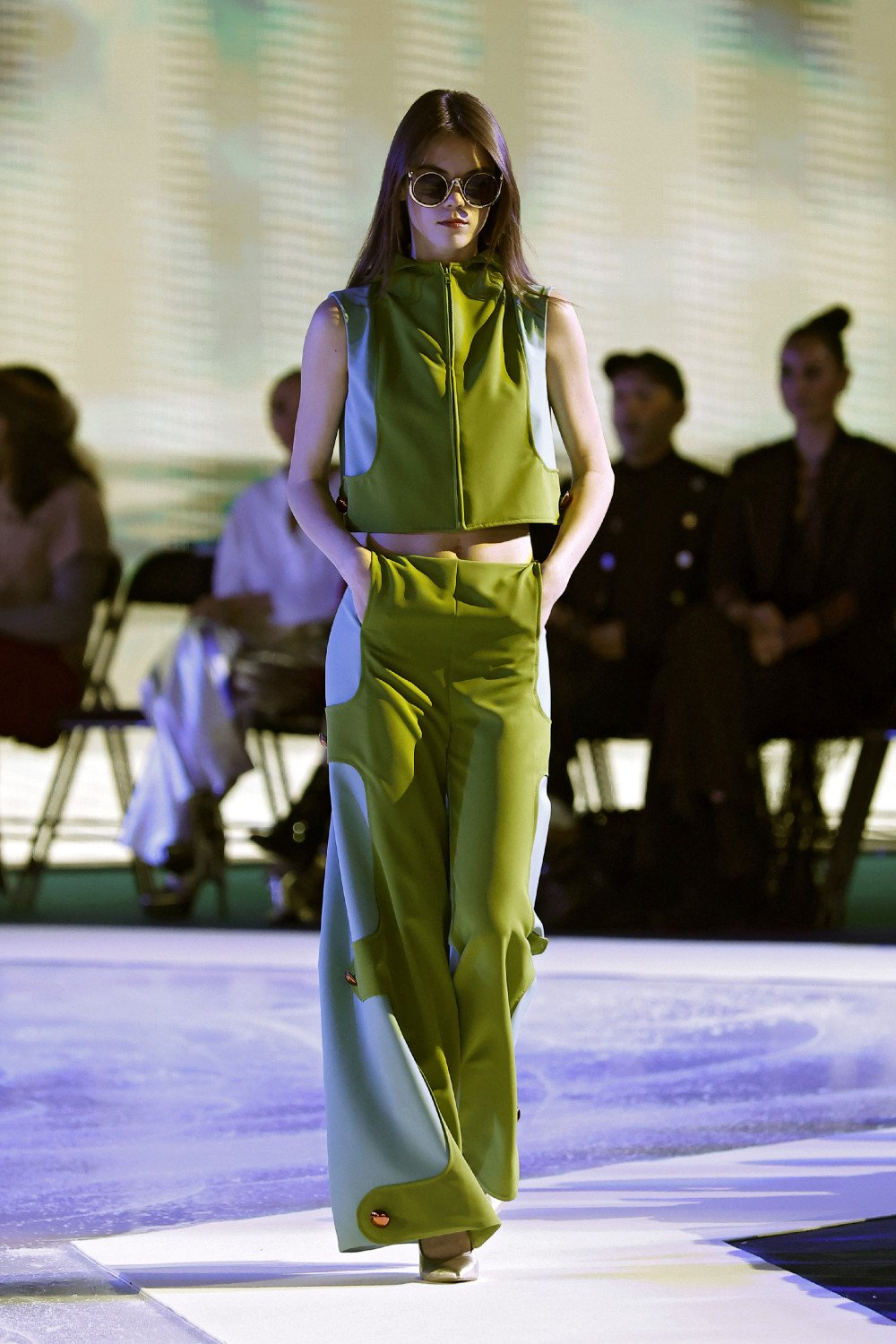 Pierre Cardin SS27: la nostalgia nunca fue tan futurista