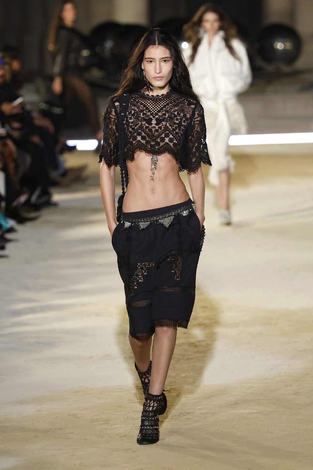 Isabel Marant SS27: el lado más sensual del boho más libre