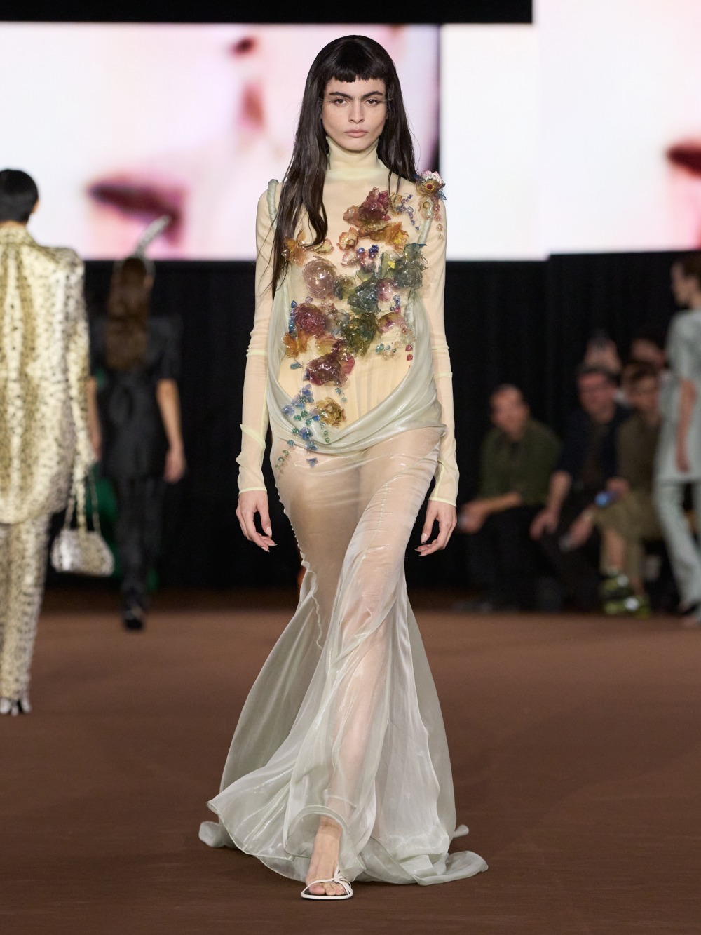 Mugler SS27: la naturaleza no entiende de romanticismo