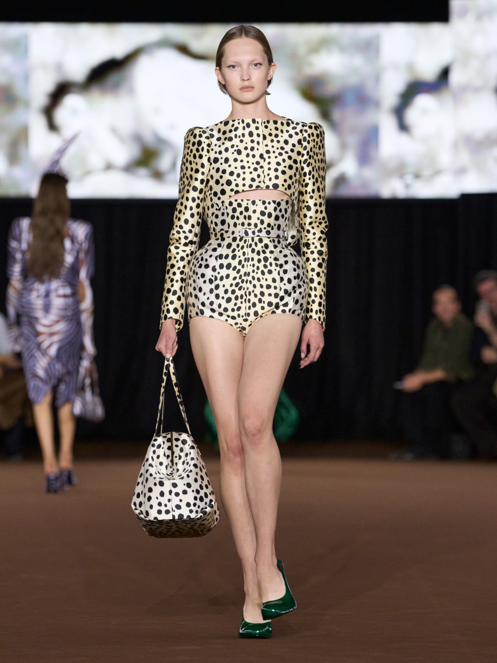 Mugler SS27: la naturaleza no entiende de romanticismo