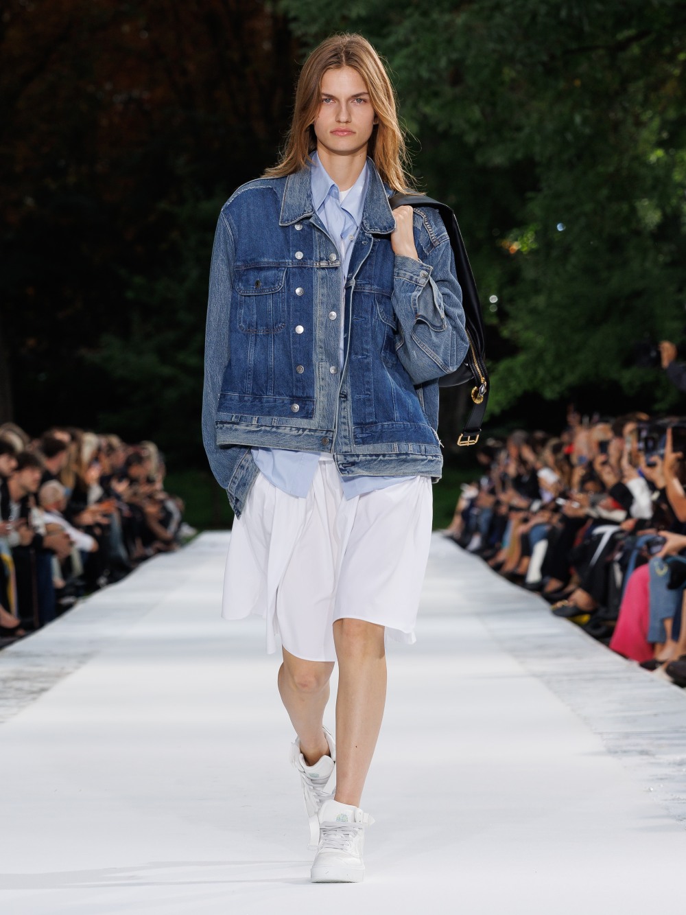 Stella McCartney SS27: cuando el activismo se vuelve moda