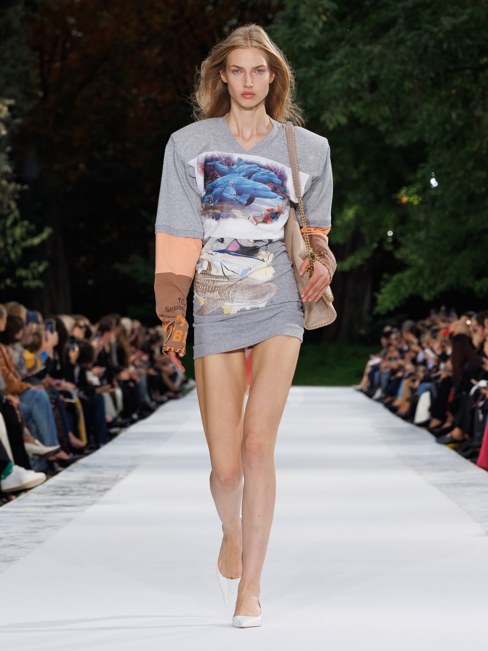 Stella McCartney SS27: cuando el activismo se vuelve moda
