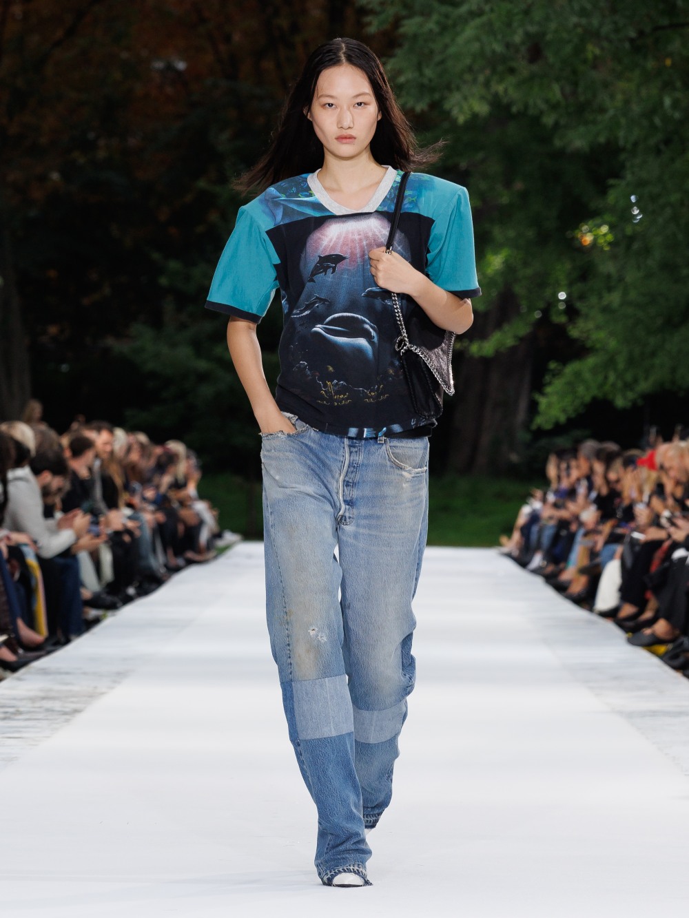 Stella McCartney SS27: cuando el activismo se vuelve moda