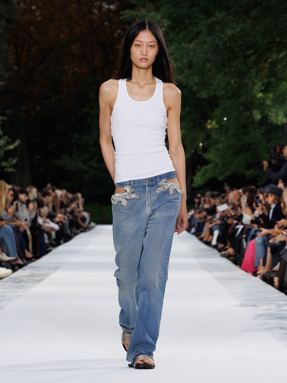 Stella McCartney SS27: cuando el activismo se vuelve moda