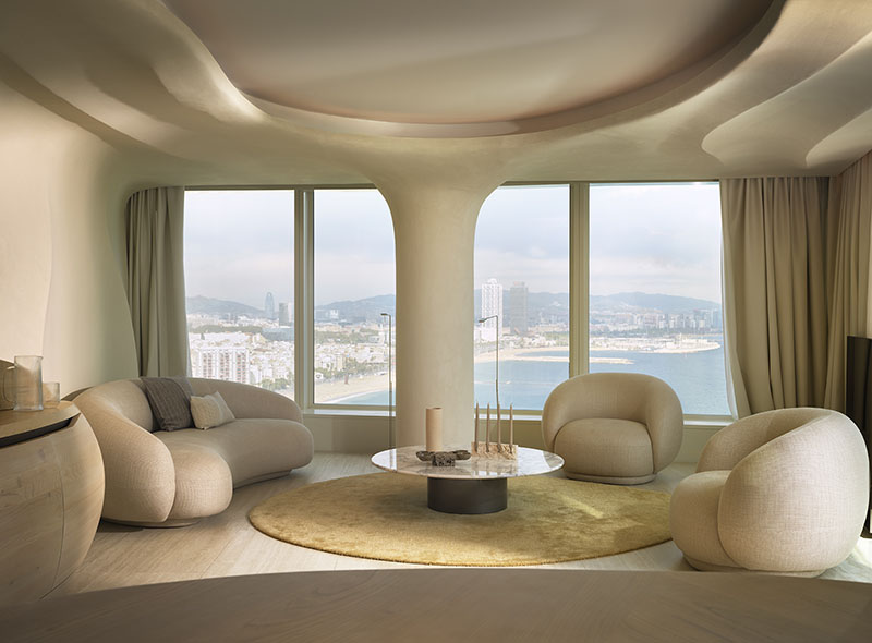 Onada: External Reference curva el Hotel W Barcelona