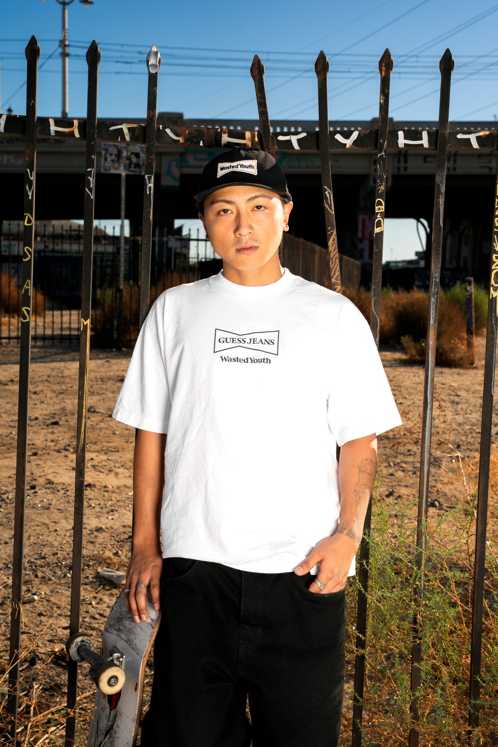 Guess Jeans recibe un remix skater gracias a Wasted Youth