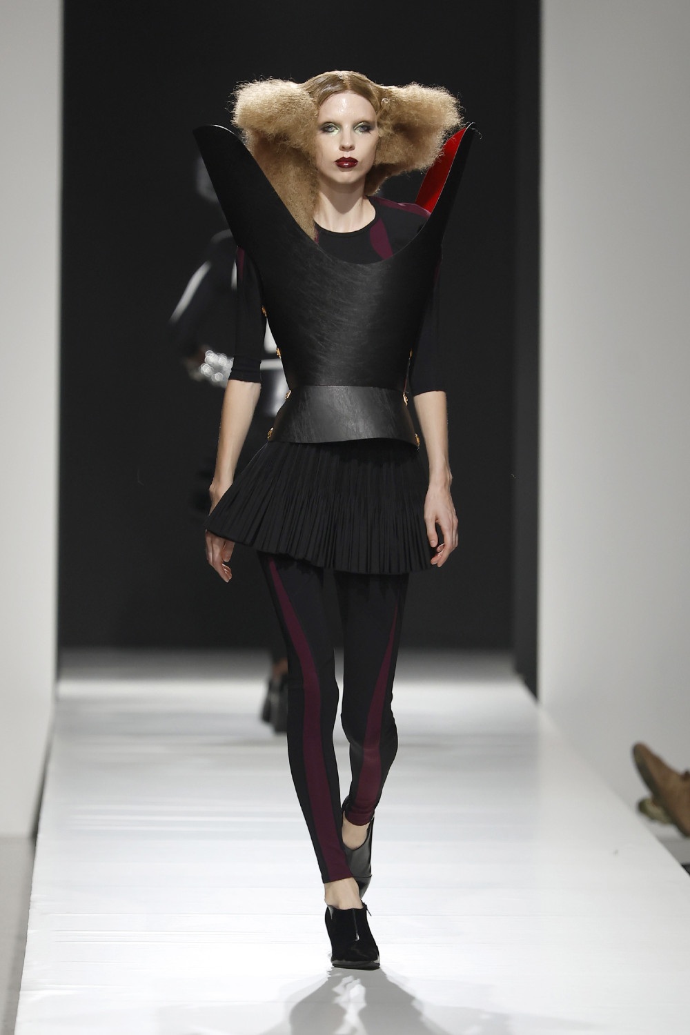Junya Watanabe crea un universo maximalista para SS27