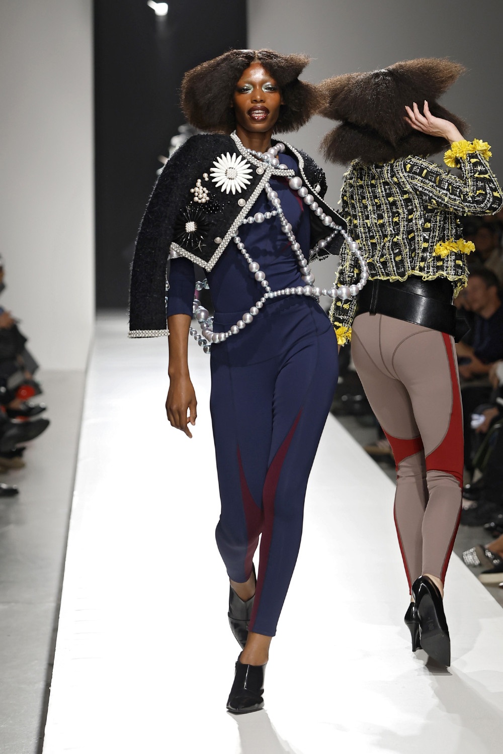 Junya Watanabe crea un universo maximalista para SS27