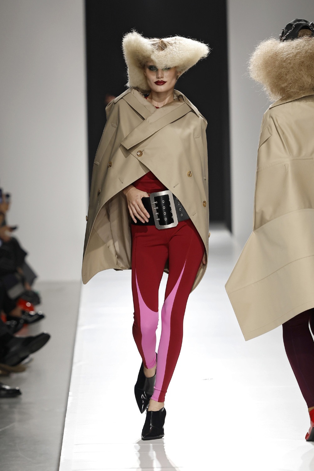 Junya Watanabe crea un universo maximalista para SS27