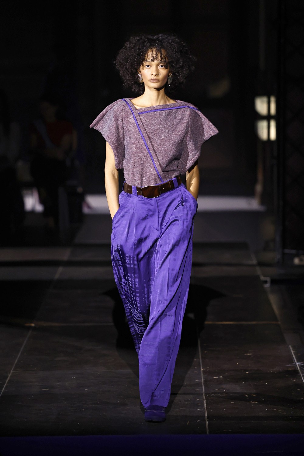El minimalismo avant de las Fanning en Kiko Kostadinov SS27