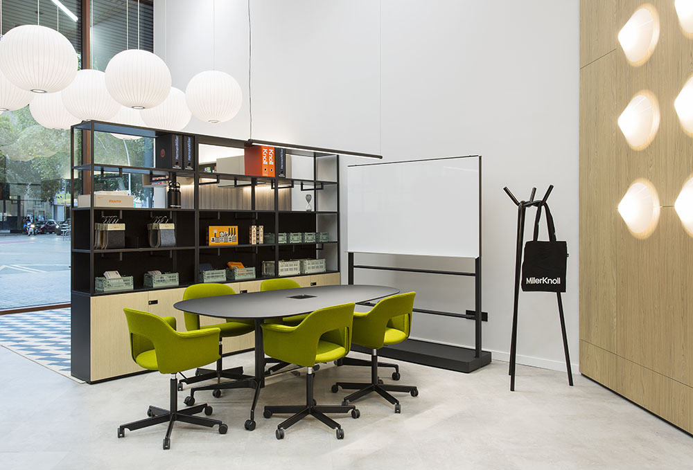 Koff abre en Barcelona un nuevo espacio junto a MillerKnoll