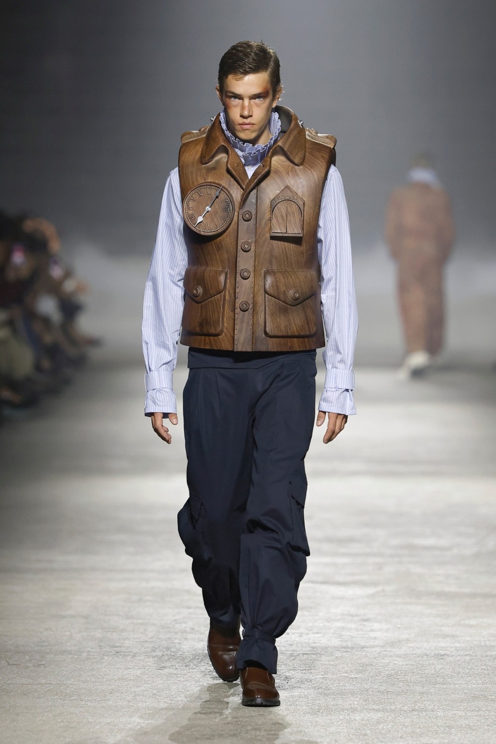 L'Amar en 080 Barcelona Fashion pinta España con sastrería