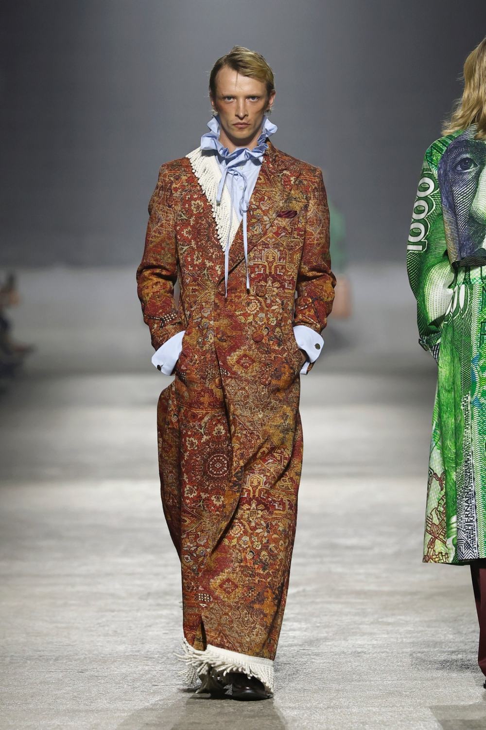 L'Amar en 080 Barcelona Fashion pinta España con sastrería