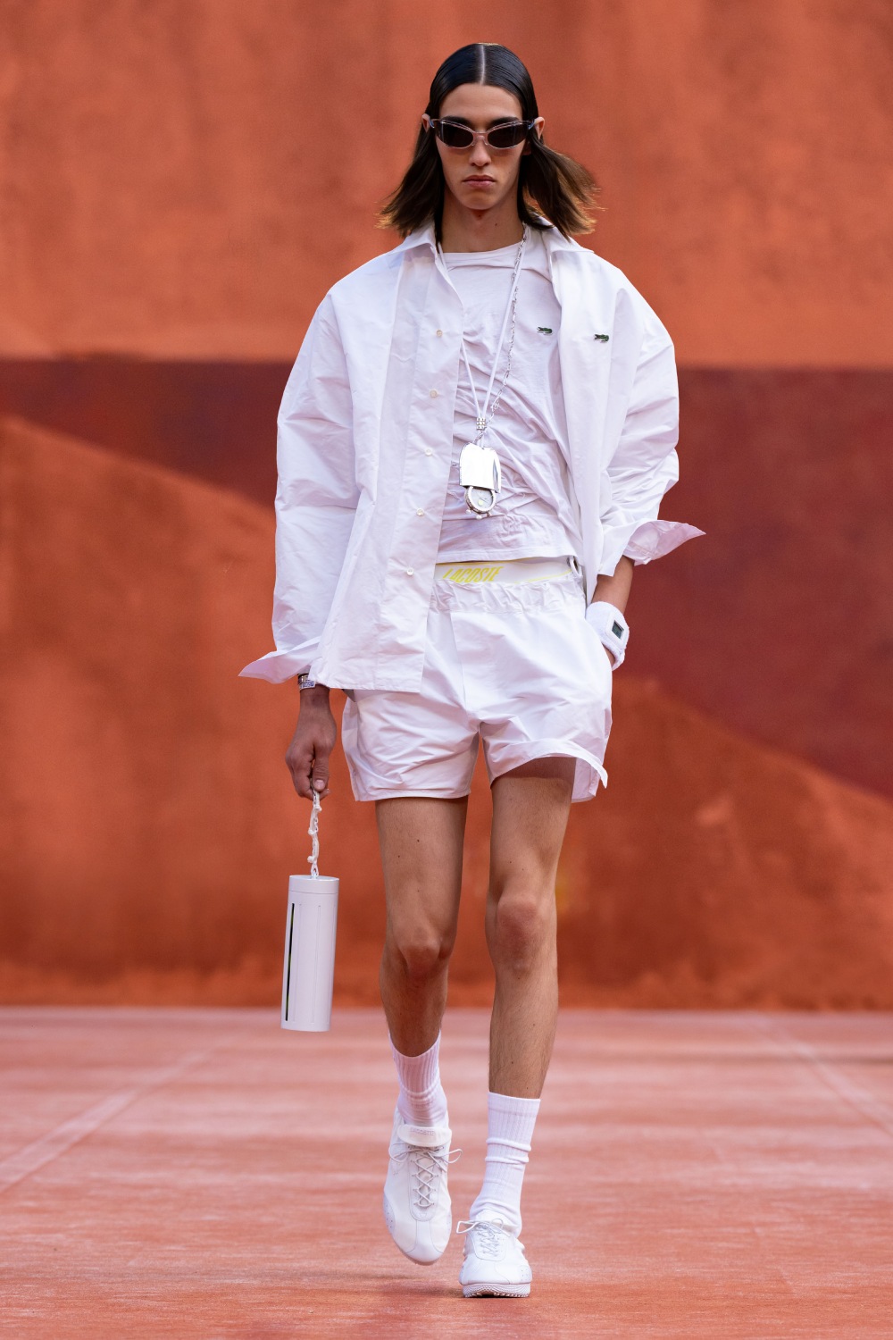 Lacoste celebra la rebeldía de tenistas icónicos para SS27