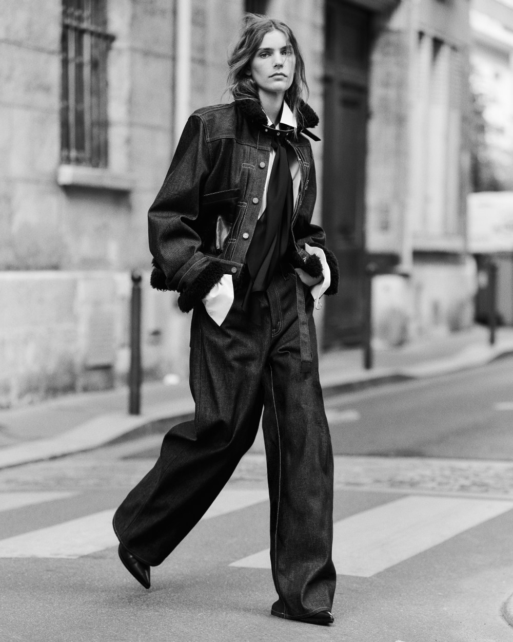 Levi's y Sacai vuelven a reinterpretar los iconos denim
