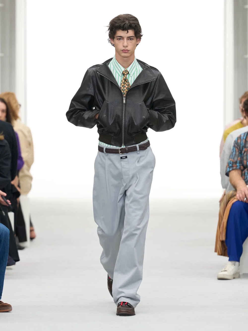 Loewe aterriza entre pragmatismo americano y drama español