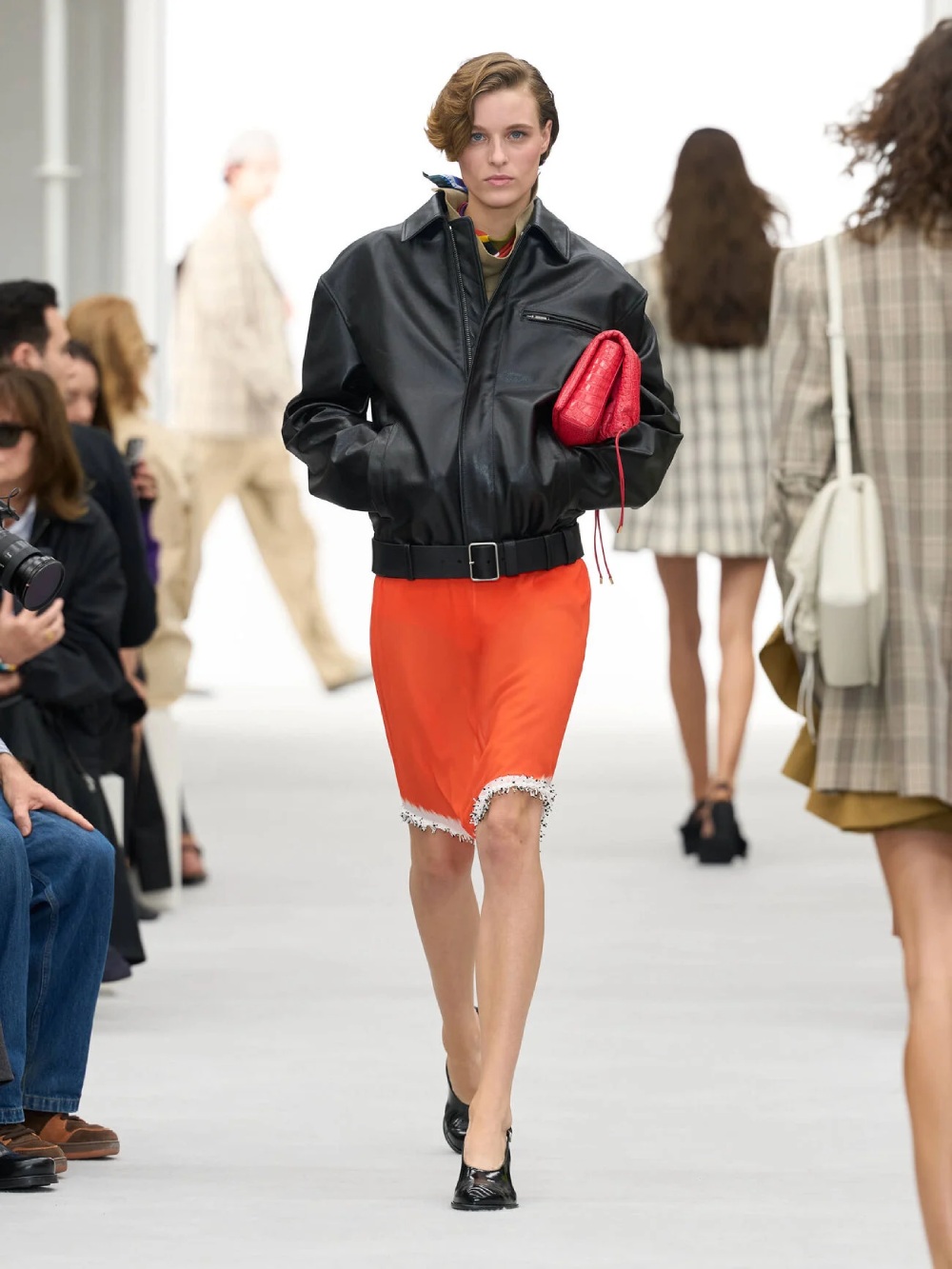 Loewe aterriza entre pragmatismo americano y drama español