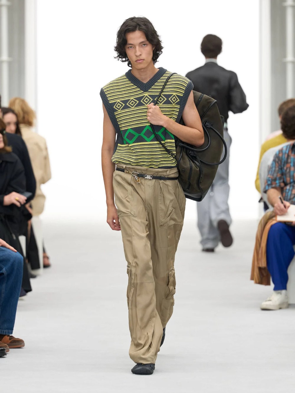 Loewe aterriza entre pragmatismo americano y drama español
