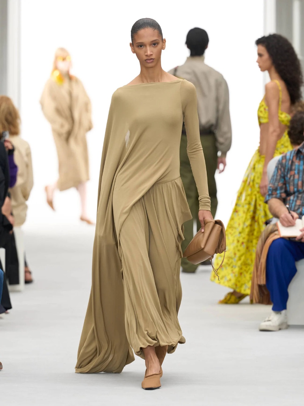 Loewe aterriza entre pragmatismo americano y drama español