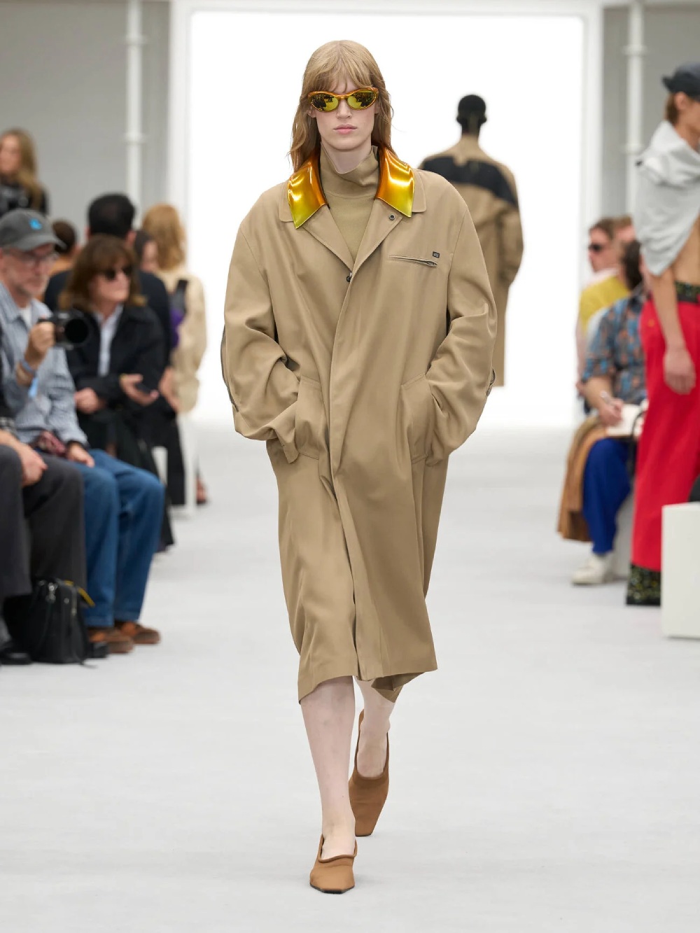 Loewe aterriza entre pragmatismo americano y drama español