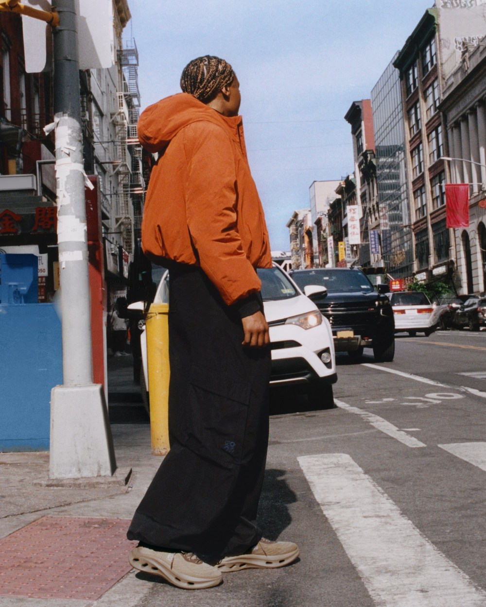 Loewe y On le hablan ahora a los artistas para FW26