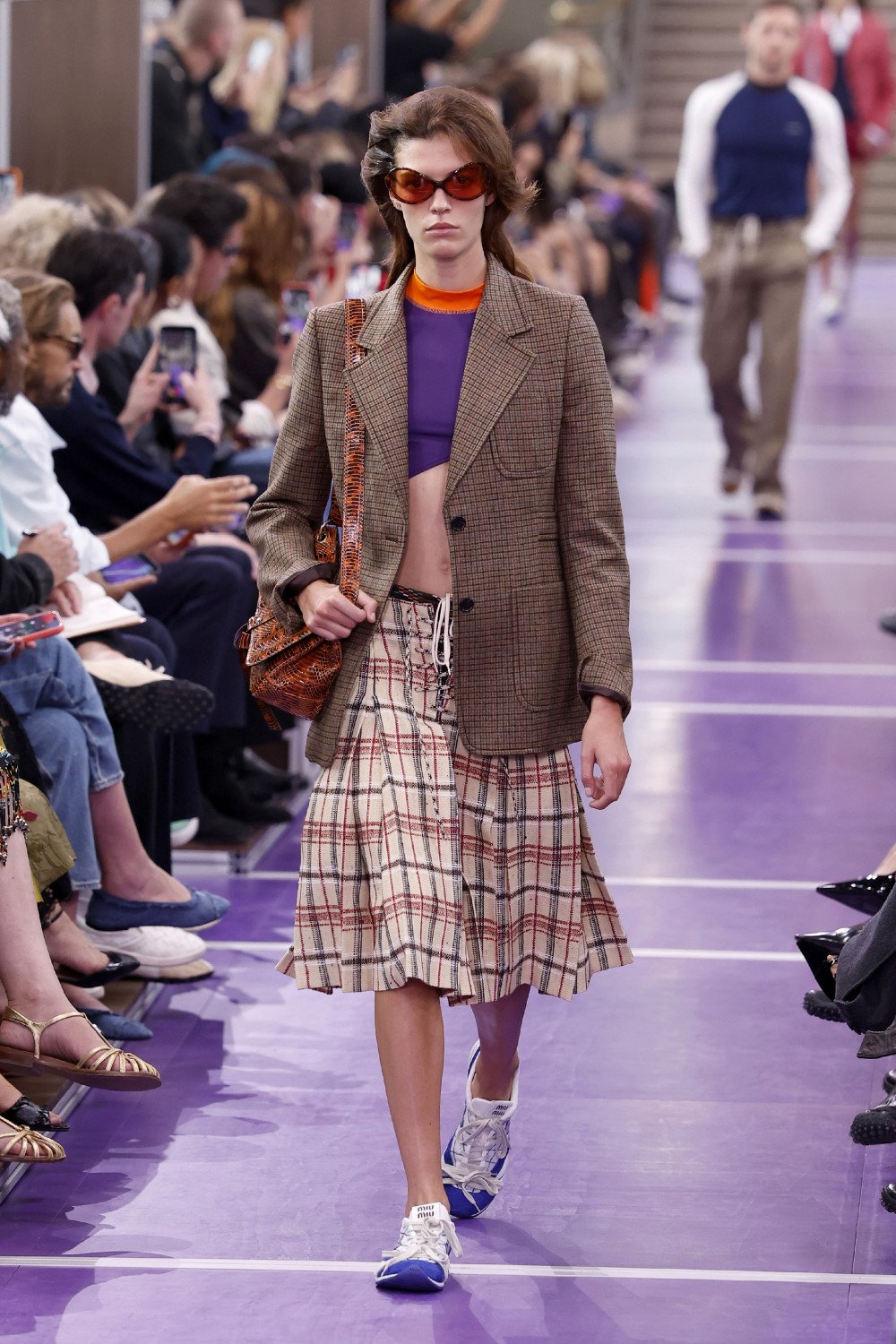 Miu Miu SS27 reescribe sus propios códigos para elevarlos