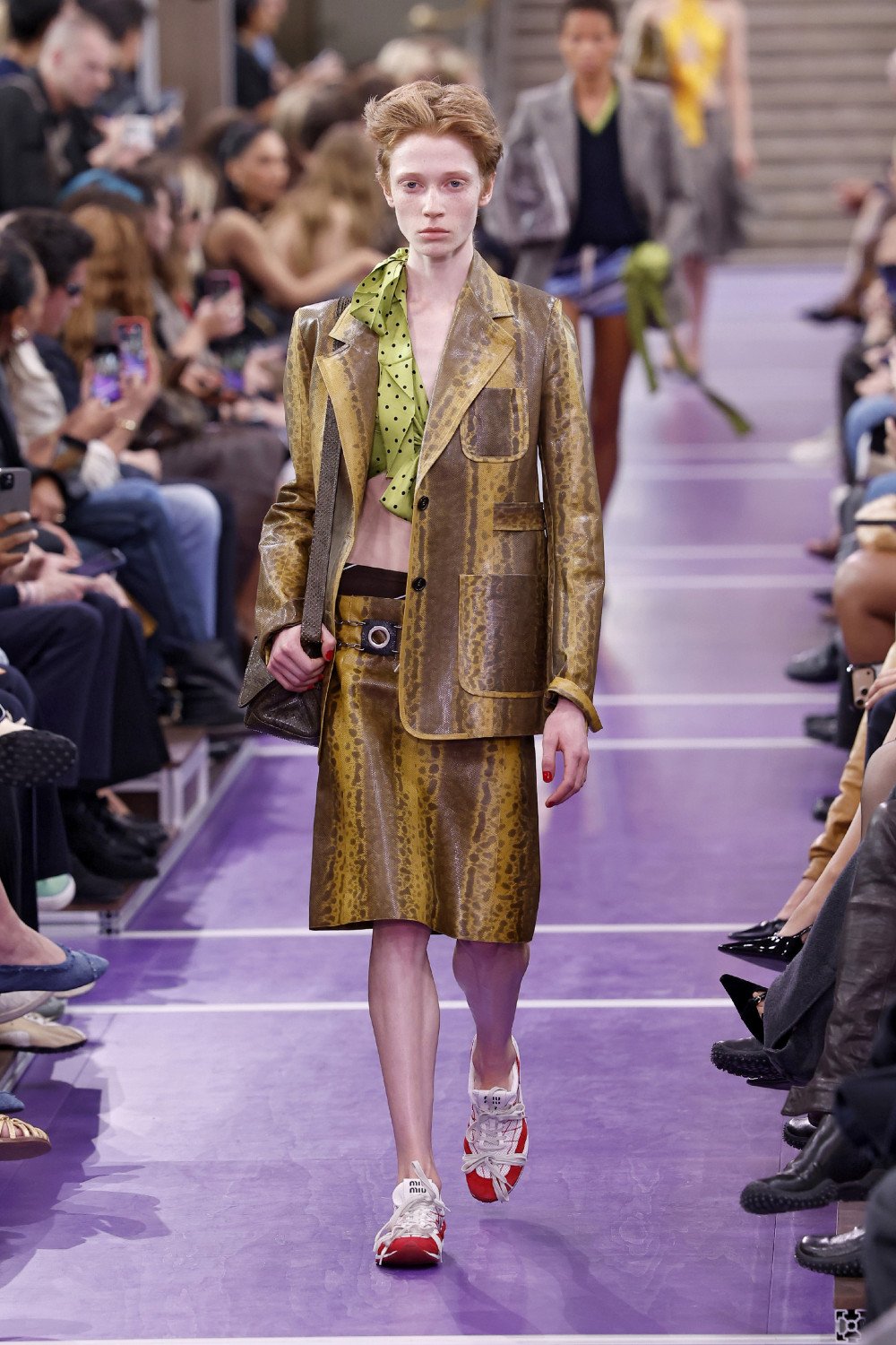 Miu Miu SS27 reescribe sus propios códigos para elevarlos